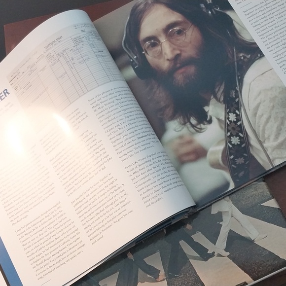 2019 Abbey Road Anniversary Edition Blu-Ray - Picture 3 of 8